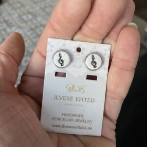 Kõrvarõngad must-valge Viiulivõti