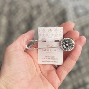 Haaknõel must-valge salakirja kaheksakand