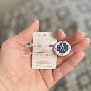 Haaknõel sini-valge KIHNU ROOS